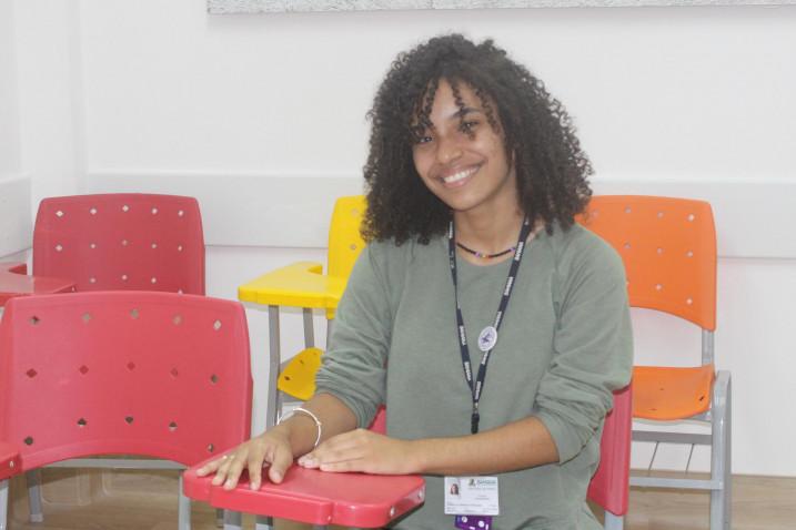 Gabriela Barbosa, estudante do 5º semestre do curso de Enfermagem